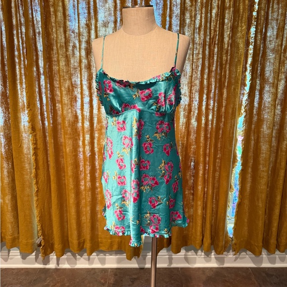 Victoria's Secret Other - Victoria’s Secret Negligee